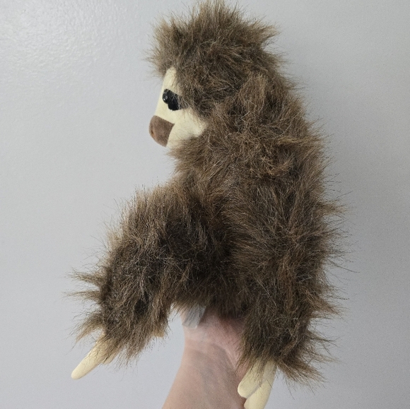Fiesta Toys Three Toed Sitting Sloth 9” Plush Toy Stuffed Animal - Picture 4 of 9
